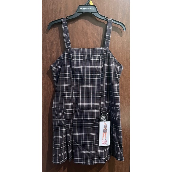 Celebrity Pink Dresses & Skirts - Celebrity Pink Women's Plaid Sleeveless Pleated Skater Mini Dress, Size L
